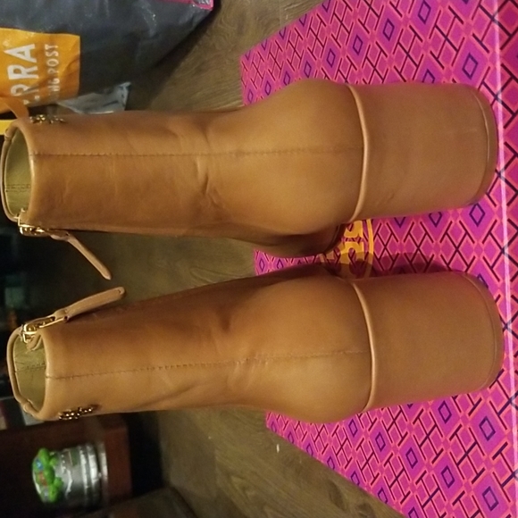 New Tory Burch Juliana 2 Leather Bootie Size 10 - Picture 7 of 12